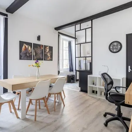 아파트 Les Joyaux Du Temps #hypercentre#confort 클레르몽페랑