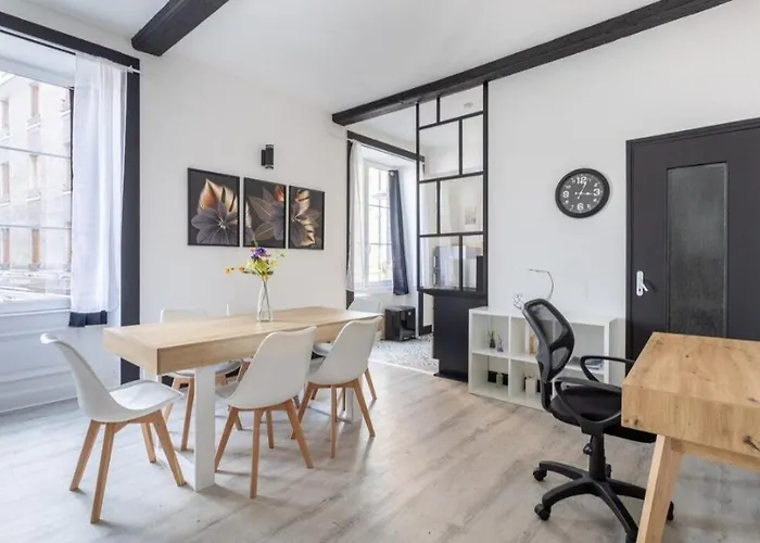 아파트 Les Joyaux Du Temps #hypercentre#confort 클레르몽페랑